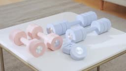 MERACH 2 Adjustable Dumbbell Set 2.2/4.4/6.6/8.8 lbs 4-Level Quick Switch Hand Weights with Safety Lock Anti-Roll Flat Design Non-Slip Grip Compact Dumbbells for Women Men Home Office Full Body Workout