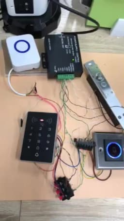 Lucking Door K8 2000 Users 125kHz / 13.56MHz RFID Keypad Stand Alone Access Control Panel Wiegand 26 Gate Door Opener DC 12V