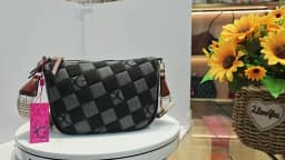 PG Handbag 2026 New Shoulder Crossbody Bag Light Luxury High-end Fashionable Versatile Women's Bag