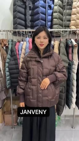 Janveny 2025 New Winter Short White Duck Down Jacket Women Casual Loose Warm Parkas Knitted Hat Detachable Puffer Down Coat