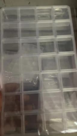 28 Grids Fixed-slot Transparent Plastic Storage Box for Jewelry Classification and Storage Compartments 22x13x1.1cm