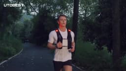 UTOBEST UTR113 Reflective Running Hydration Vest Adjustable Phone Holder Hydration Pack for Training Cycling Hiking