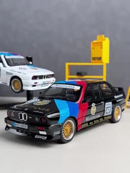 1:24 M3 GTR M4 Alloy Miniature Model Toy Diecast Cars Front Wheel Steering Doors Opened Sound Light Collect Models for Boy Gifts