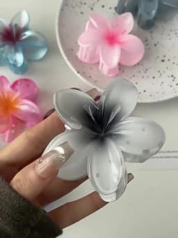 Elegant Gradient Hair Clips Flower Hair Claws Big Size Fashion Head Wear Hairpin for Women Girls Crab Barrette Hair Accessories