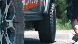 Tire Deflators Easy Twist Pressure Control Adjustable from 0.7 to 2.1 Bar, with Protective Caps&Convenient Carrying Case
