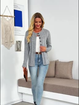 Women's Simple Solid Color Long-Sleeved Cardigan Knitted Sweater for Autumn and Winter