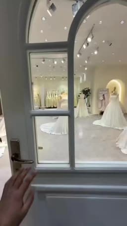 Flavinke Customized Gorgeous Beaded Sequin Boat Neck Ball Gown Wedding Dresses Long Sleeves Court Train Tulle Bridal Gowns