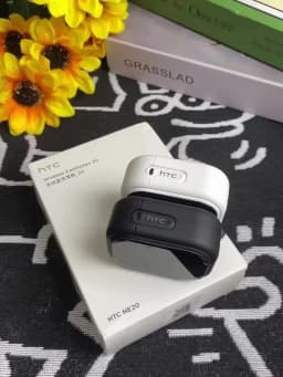 Translator HTC NE20 New Bluetooth 6.0 Wireless Headphones Translation Earphones IPX4 Waterproof Rating Long Battery Life