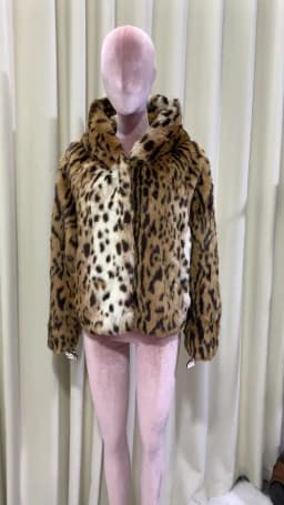Lautaro Winter Short Thick Warm Leopard Print Faux Fur Coat Women with Hood Raglan Long Sleeve Hot Girl Loose Soft Fluffy Jacket