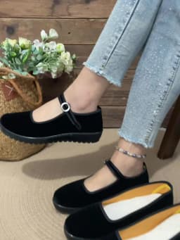 Women's Spring Comfortable and Durable Solid Color Versatile Lightweight Soft Bottom Casual Fashion One Step Sneakers