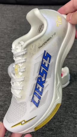Unisex Marathon Professional Training Spikes With Full-Length Carbon Plate And Air Cushion Sports Shoes Featuring SuperbTraction