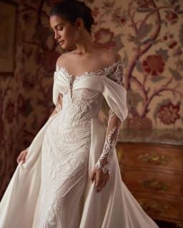 Julia Kui Custom Made Vintage Lace Satin 2 In 1 Mermaid Wedding Dresses Shiny Beaded Pearls Applique Beauty Trumpet Bridal Gowns