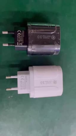 4 Ports USB Charger Quick Charge 5.1A 48W Phone Adapter For iPhone Xiaomi EU/US Plug Portable Wall Mobile Fast Charger