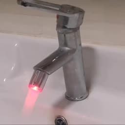 LED Temperature Sensitive Faucet Water Saving Kitchen Bathroom Sensor 7 Color Change Faucet Head Aerator Tap Nozzle Shower