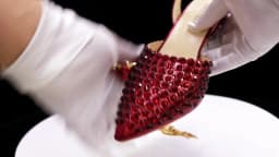 Venus Chan 2026 Elegant Women's Pointed Toe Heels - Wine Color Full Diamond Pumps with Matching Italian Shoes & Bags Set