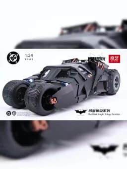 1:24 Batmobile Bolide Car Model Toy Doors Opened Shock Absorption Spray Sports Cars Models Sound Light Toys Gifts for Boys