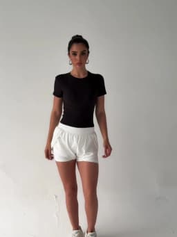 Women's Slim Fit Stretchy T-Shirt Black Short Sleeve Summer Casual Top Comfortable Breathable, Perfect for Casual Attire