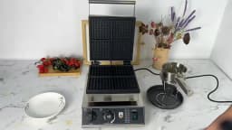 1750W Waffle Iron Belgian Waffles Non-stick Coating Adjustable Temperature 180° Rotatable