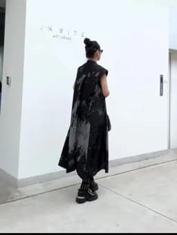 [EAM] Women Black Pattern Printed Big Size Midi Shirt Dress New Stand Collar Sleeveless Fashion Tide Spring Summer 2026 1DH5837