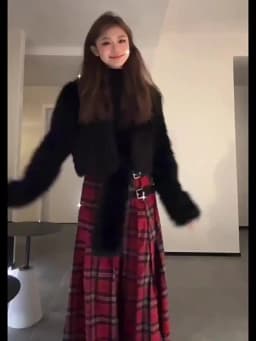 French Retro Red Plaid A-Line Long Skirt for Women High Waist Straight Mid-Length Split Pleated Skirts Streetwear Y2k Spring