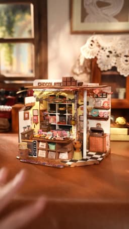 ROBOTIME 3D Wooden Dollhouse Kit Unique Gift Home Decoration Ornament DIY Challenging Miniature House Craft for Adults Teens