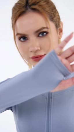 Women's Slim Fit Lightweight JacketsWomen's Full Zip-up Yoga Sports RunningJacket with Thumb Holes for Workout Sun Protection