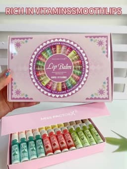 48PCS/ Box Moisturizing Lip Balm Set 5g12 Flower Fragrance Natural Fragrance Moisturizing and Brightening Lip Color Holiday Gift