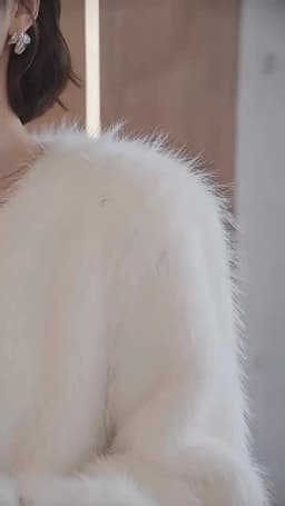 Medium To Long V-neck Minimalist High-end Imitation Fox Fur Grass Coat For Women, 2025 Autumn And Winter Toka Fur Coat