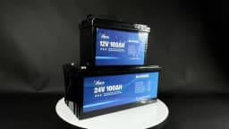 Anern 12V 24V 100Ah Lithium Battery Overload and Short Circuit Protection IP65 Max Discharge Current 800A Battery for Home RV