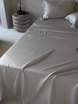 Natural Mulberry Silk Flat Sheet 1PC Solid Color Bed Sheet High End Smooth Bed Linen Single Double Queen King Size Bedding Soft