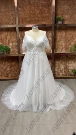 LAYOUT NICEB Sparkly Wedding Dresses Plus Size Spaghetti Straps Boho Lace Applique Bride Gown V-Neck A-Line Vestido De Noiva
