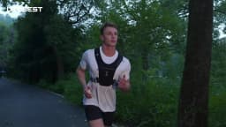 UTOBEST UTR111 Lightweight Running Vest with Led Light Mobile Phone Bag for Training