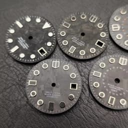28.5mm Carbon Fiber Texture Watch Dial BGW9 C3 Hands Luminous Date Window Dial For NH34 NH35 2824 Movement Watch Accessories