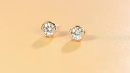 CWWZircons S925 Sterling Silver Simple Cubic Zircon Gold Color Round Daily Stud Earrings for Women Party Jewellery Gifts SE083
