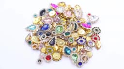 50pcs Mixed Sunflower Claw Sew On Rhinestones Trim Shiny Crystal Stones Glass Beads Gold Flatback Sewing Rhinestones for Clothes