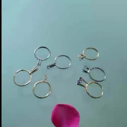 Metal Spring Type Ring Diamond Four-Claw Tweezers Stone Gemstone Holder Display Jewelry Tools Wedding Ring Try-on Equipment 1PC