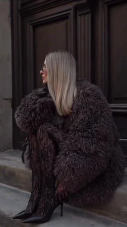Neo Mint Winter 2026 Hot Chocolate Fluffy Chunky Sheep Fur Coat Women Oversized Overcoat Outerwear Ins Street Fashion Fur Jacket