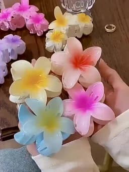 3Pcs/18Pcs Egg Flower Hair Clips Gradient Candy Color Flowers Suitable for Daily Backcombed Ponytail Shark Clip Hair Accessories