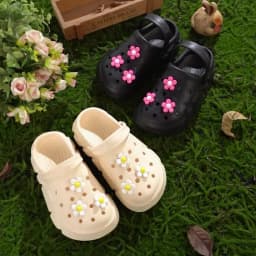Girls Non-slip Clogs, Breathable Lightweight Cute Flower Clogs for Indoor and Outdoor Shower, Beach and Pool 3057