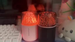The simulated volcanic color lamp humidifier USB aromatherapy diffuser is suitable for use in cars, homes, bedrooms, as a gift,