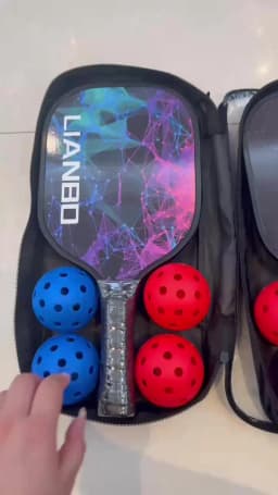 Pickleball Rackets Set Pickleball Paddle Set of 2 Rackets & 4 Pickleballs Balls Beach Tennis Pickleball Racquet Lightweight