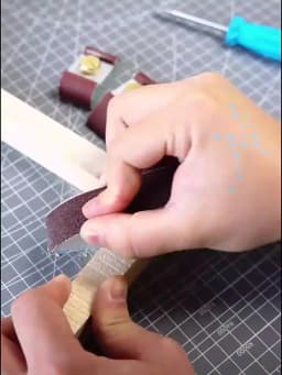 1Pc Handmade Leather Edge Polishing Holder Sandpaper Fixing Clamp Leather Edge Trimming Sanding Tool