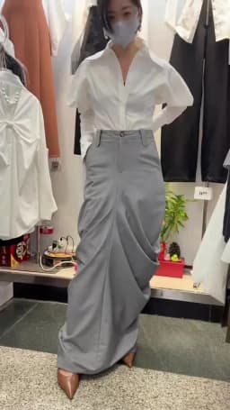 [EWQ] Elegant High Waist A-line All-match Clothing Minimalist Office Women's Fold Skirt Bottom Slit Design Skirts 2025 Autumn