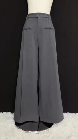 REDDACHiC Modern Women's Pleated Wide Leg Pants Plus Size Casual Slant Pocket Draped Long Suit Trousers Work Office Lady Bottoms