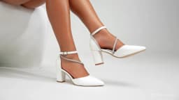 Spring and Summer New Style White Fashionable Versatile Wedding Party Commuting Stiletto Pointed Toe Hollow Buckle Rhinestone Design Elegant Women's High-Heeled Sandals