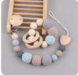 1-2pcs New Baby Pacifier Clips Teethers Bracelet Babies Chain Cute Big Crochet Color Wool Ball Newborn Dummy Nipples Holder Clip