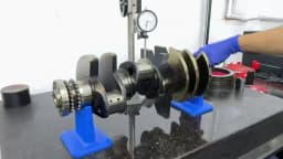 2Pcs Blue Universal Crankshaft Stand, Non-Slip Pads, Chemical Resistant, Safe Support Bracket for Engine Repair Tools