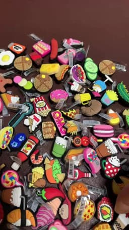1Pc 3D Sweet Dessert Clog Charms Candy Kawaii Cute Yummy Bakery Icecream Waffle Cupcake Trendy Hole Shoes Accessories Decor Gift