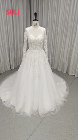 SL-9387 Customized Suli Romantic V-NECK Bride Wedding Dress 2025 Lace Appliques Beading Bohemian Lace-up Bridal Gown