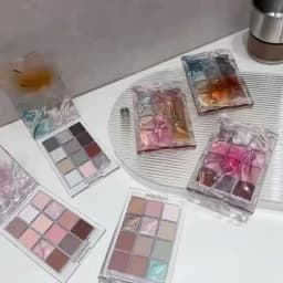 Gege Bear Water Wave Eye Shadow Plate 12 Color Eye Shadow Natural Fine Flash Matte Eye Shadow Plate